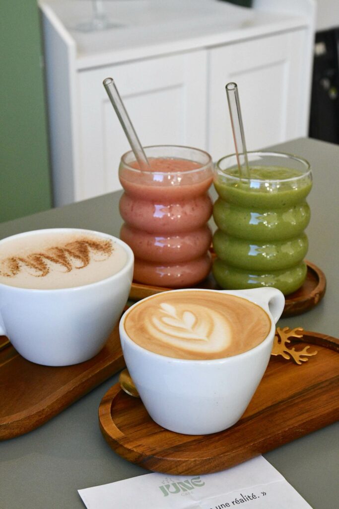 smoothie June cafe